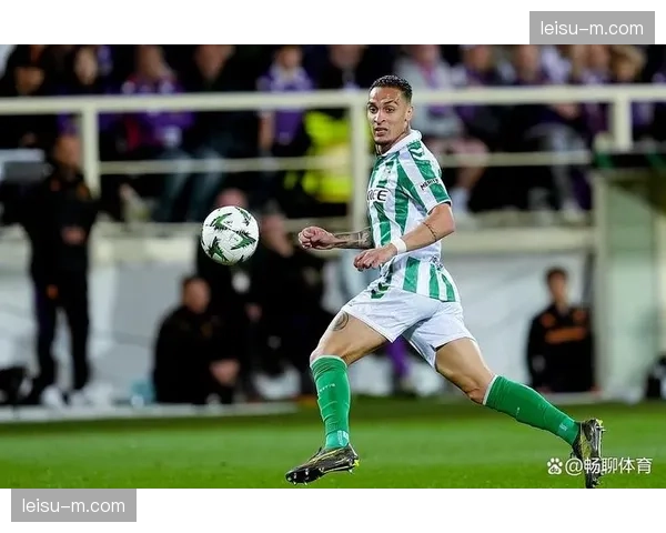 伊斯科33岁仍为贝蒂斯核心 伤病成最大不确定因素